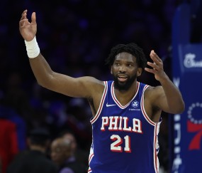 美式橄榄球-你才是蜂王？恩比德生涯对阵黄蜂21胜1负 场均30分 命中率57%