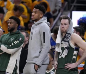 换主将+换主帅仍未改命，雄鹿惨淡出局留一线希望